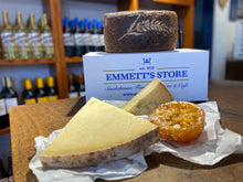 Load image into Gallery viewer, Emmett's Cheese and Bread Gift Box - Emmett's