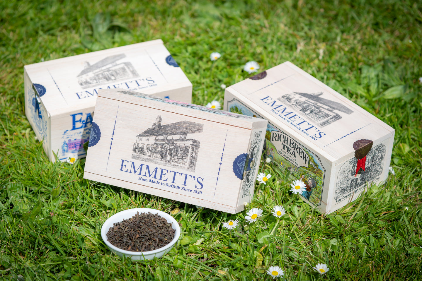 Sri Lankan Wooden Tea Box - English Breakfast Tea - Emmett's